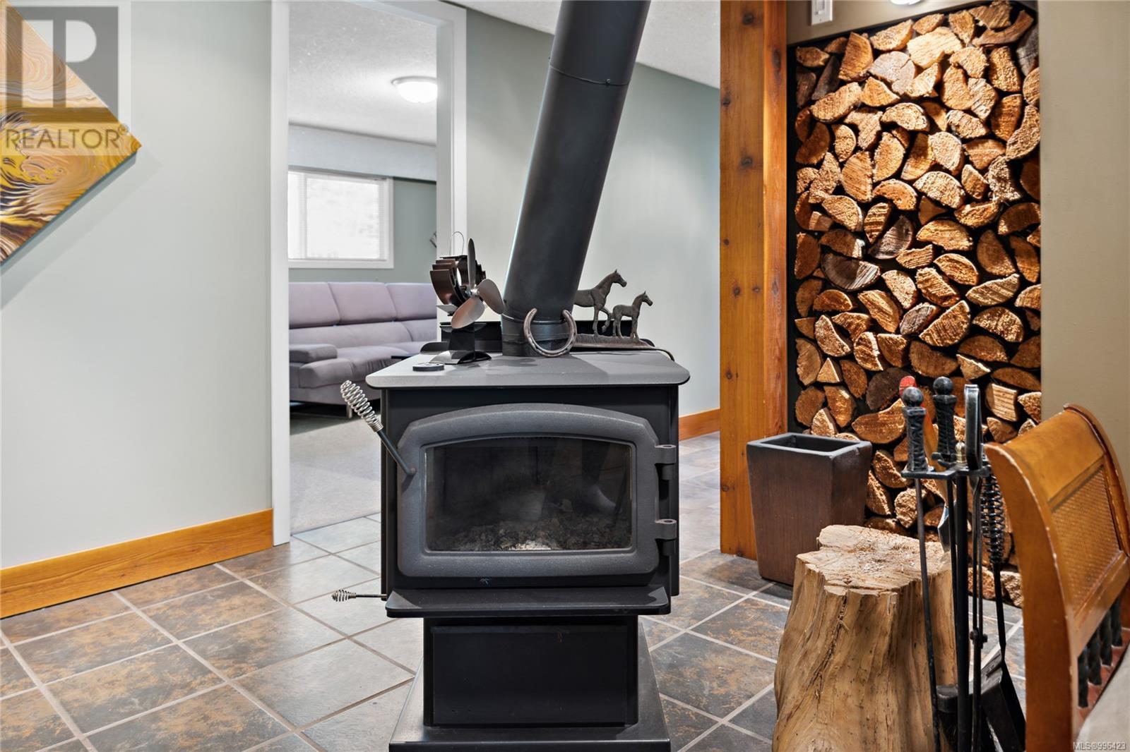 658 Martindale Rd, Parksville