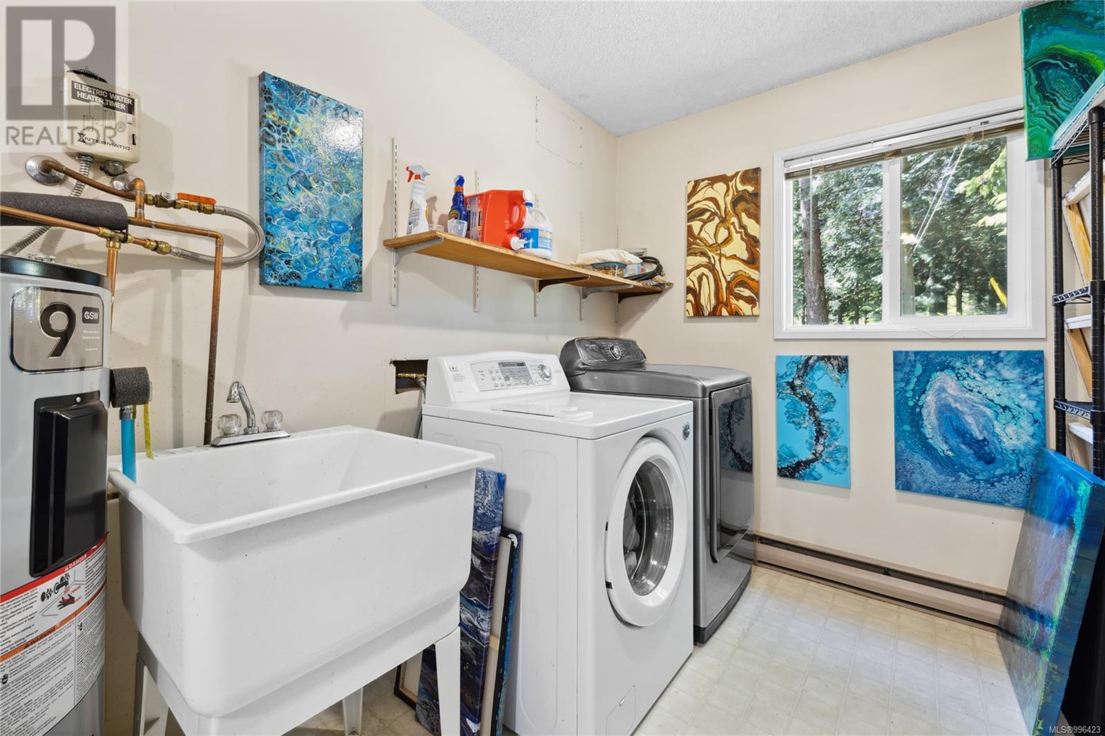 658 Martindale Rd, Parksville real estate listing 996423