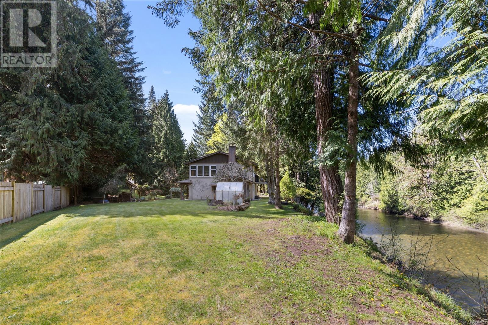 658 Martindale Rd, Parksville real estate listing 996423