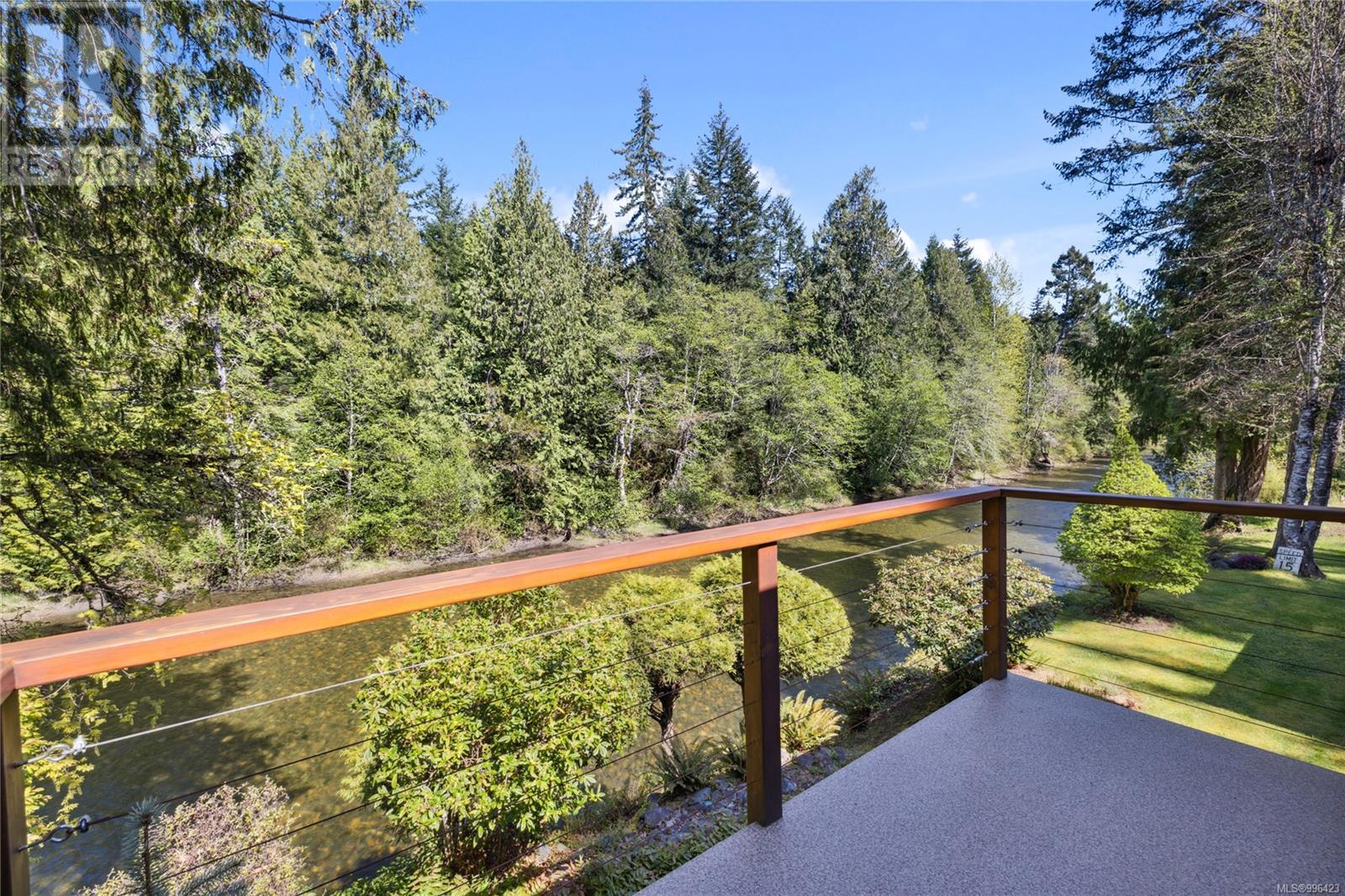658 Martindale Rd, Parksville real estate listing 996423
