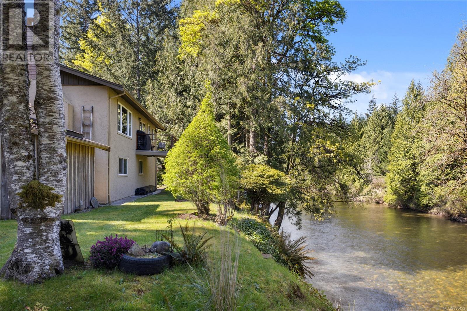 658 Martindale Rd, Parksville real estate listing 996423