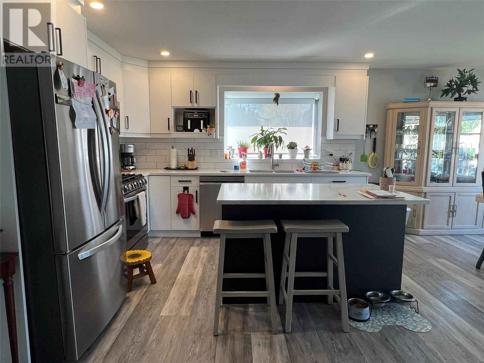 880 CAROLINE Street, Kamloops