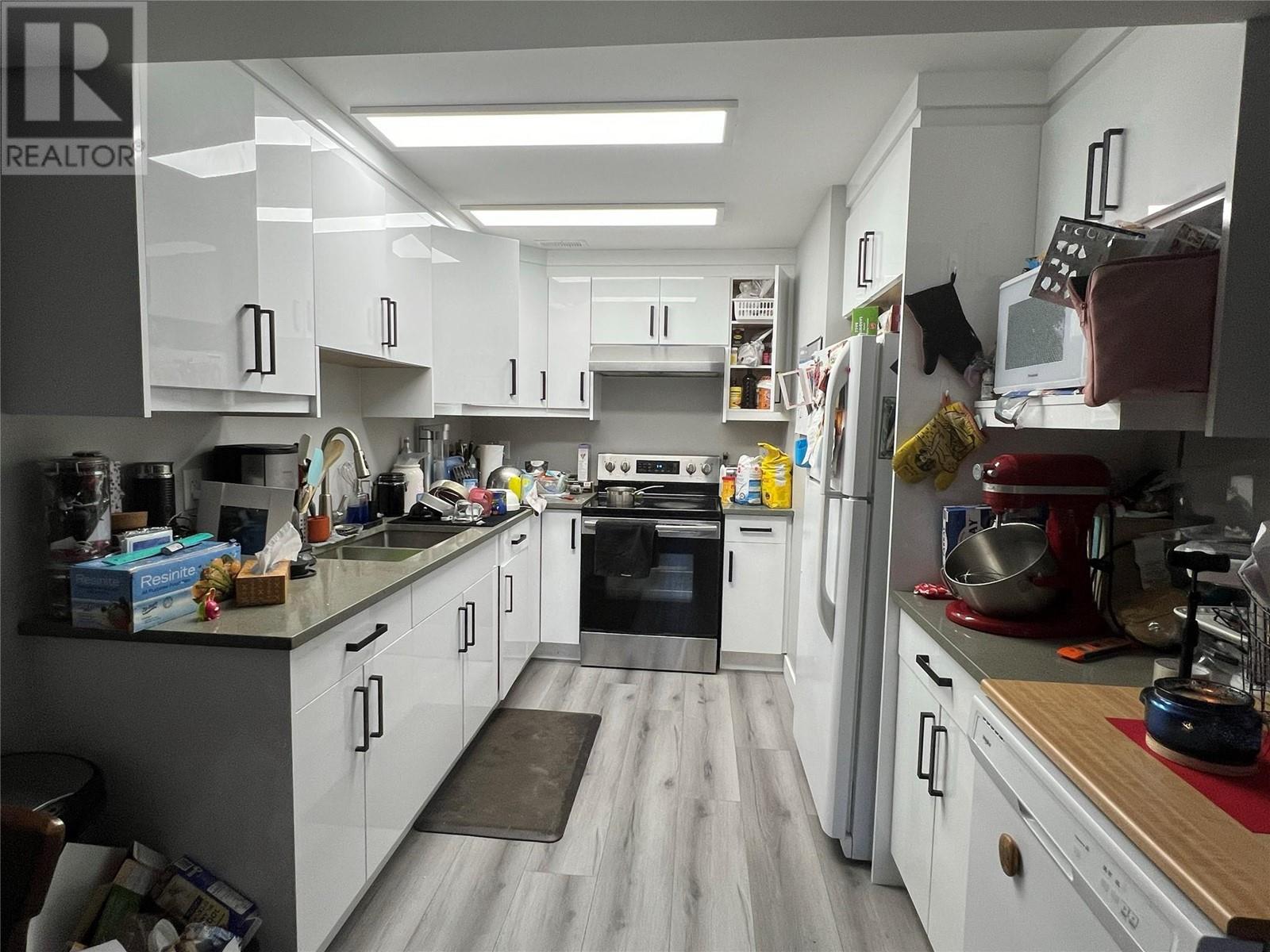 880 CAROLINE Street, Kamloops