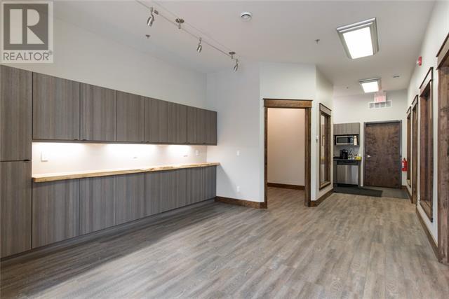 400 MacKenzie Boulevard, Fort McMurray