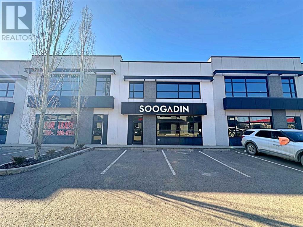 400 MacKenzie Boulevard, Fort McMurray