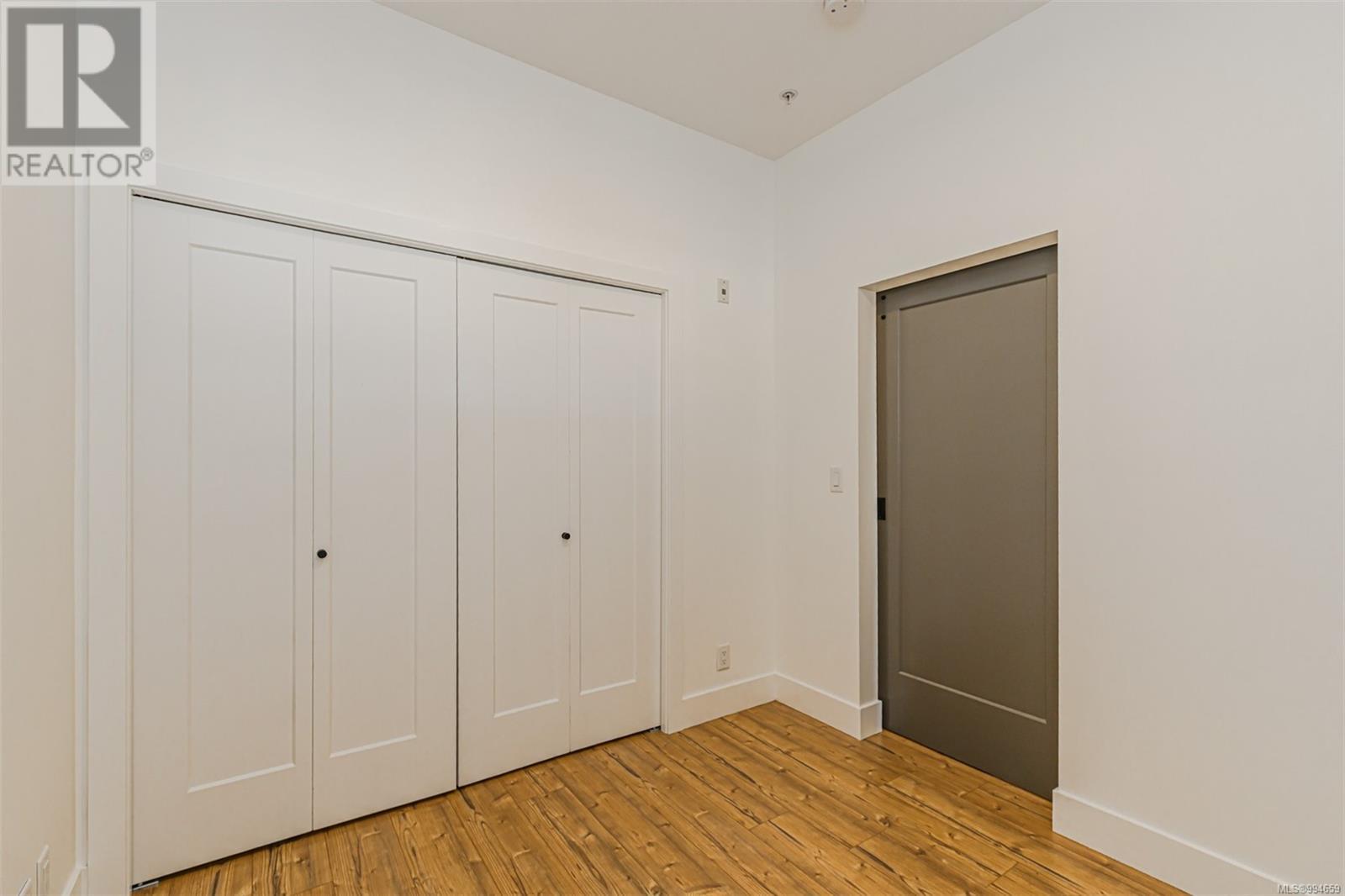 311 515 Chatham Street, Victoria