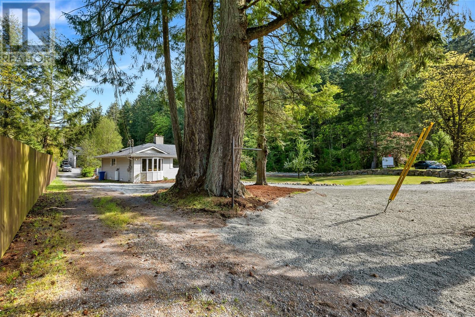 Photo 4 of 4759 Yellow Point Rd, Ladysmith BC