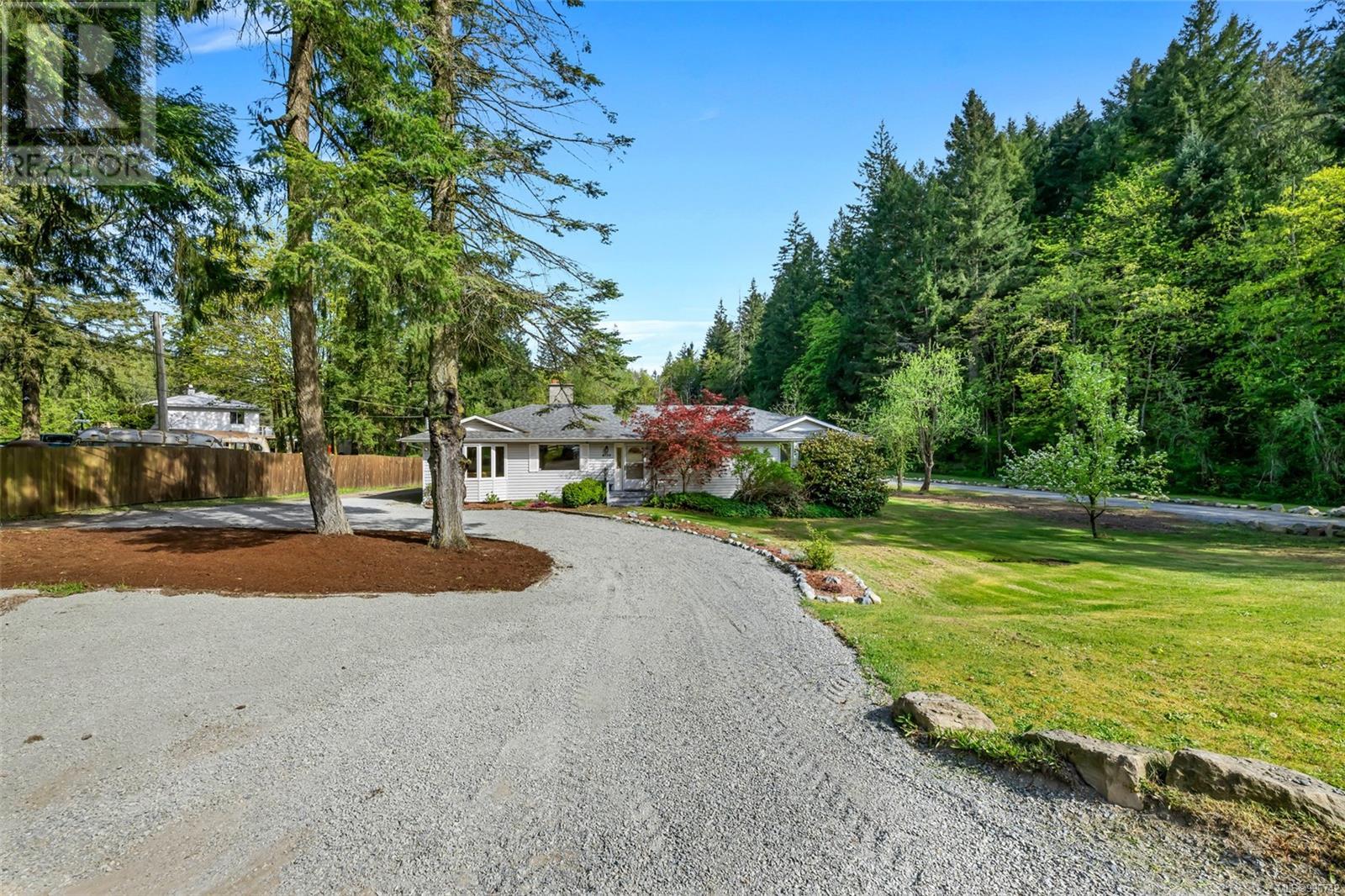 Photo 5 of 4759 Yellow Point Rd, Ladysmith BC