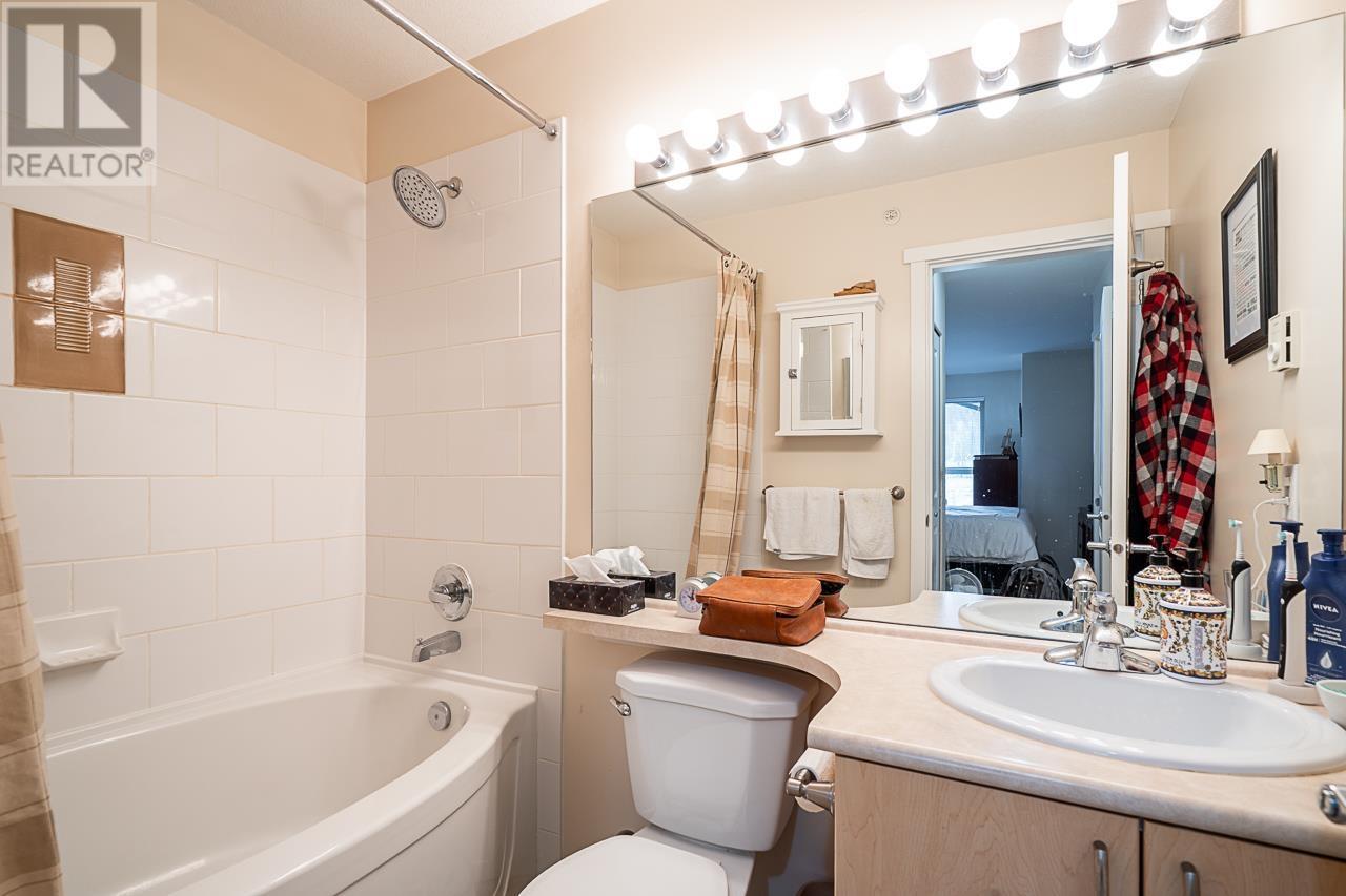 405 200 KLAHANIE DRIVE, Port Moody real estate listing R2991542