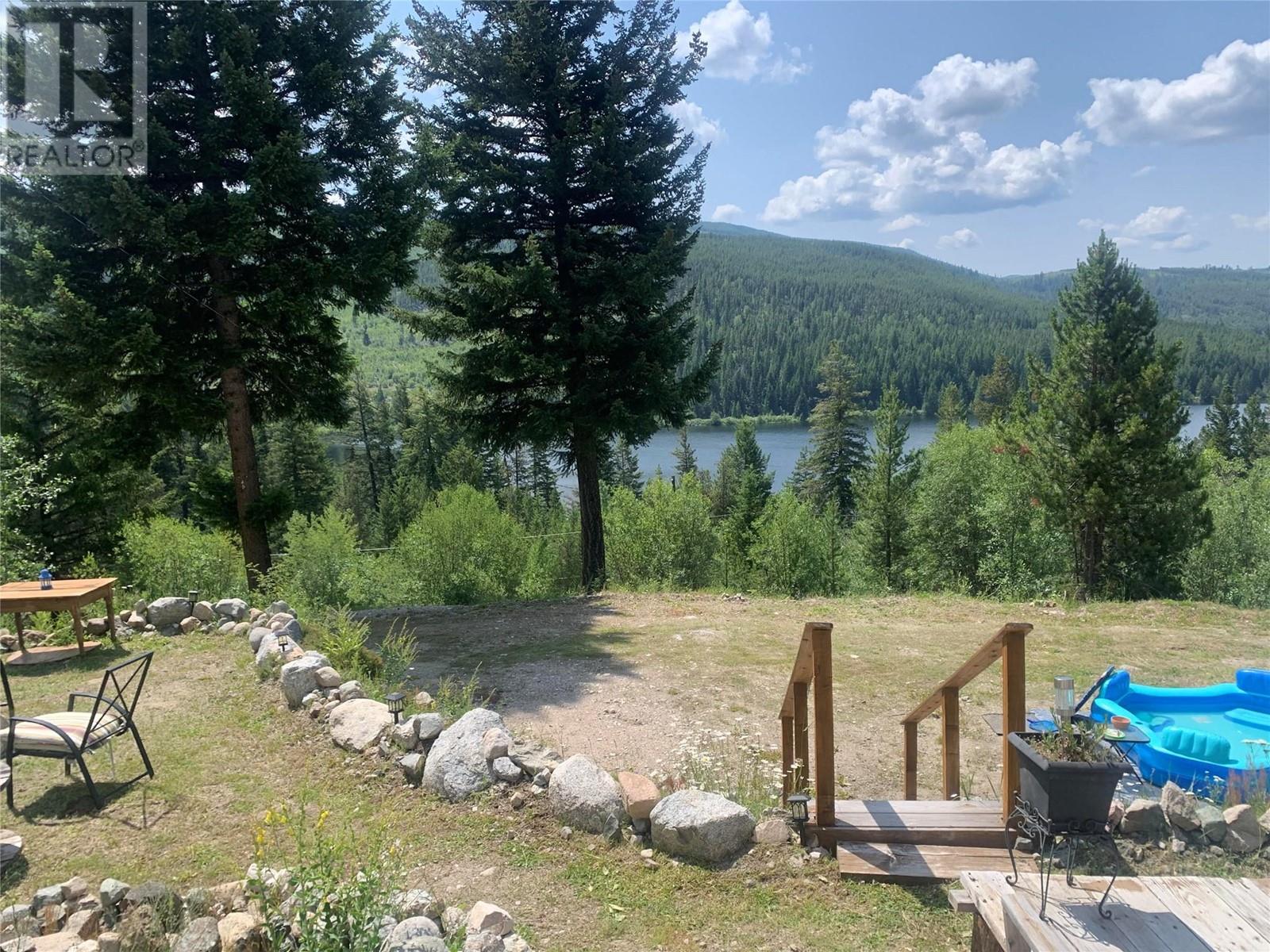  4176 Princeton Summerland Road, Princeton