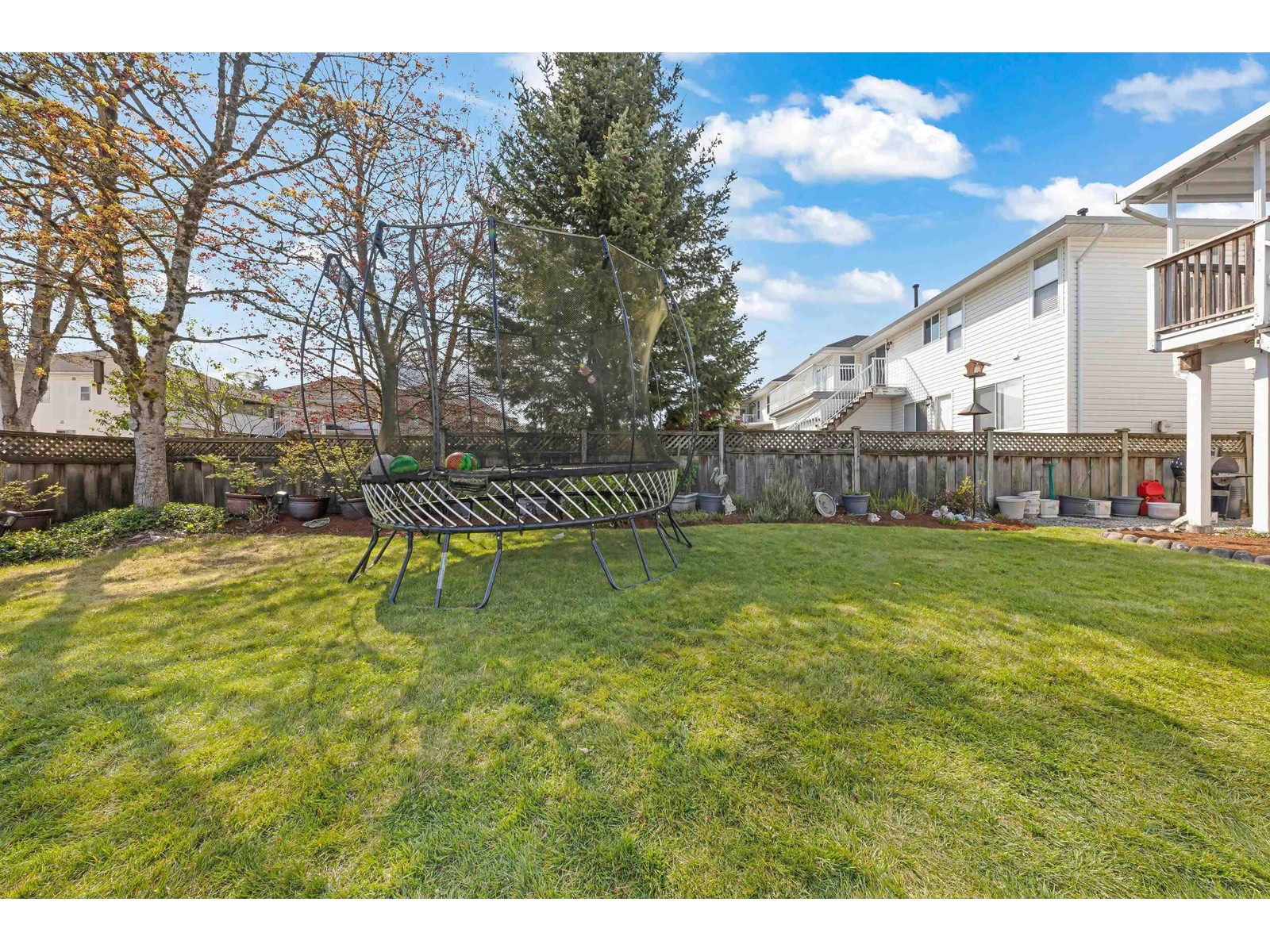 Photo 25 of 15852 100 Avenue, Surrey BC