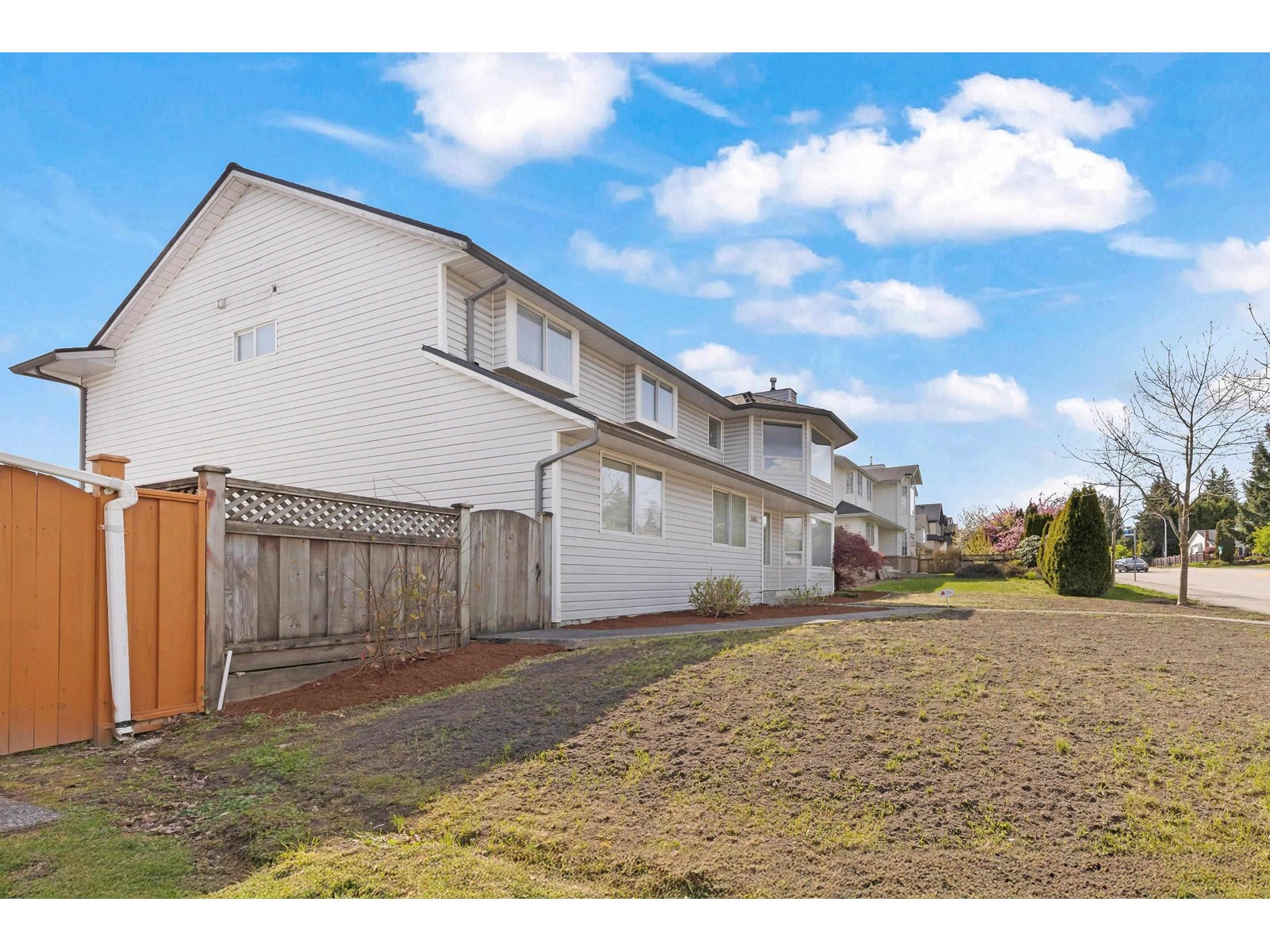 Photo 27 of 15852 100 Avenue, Surrey BC