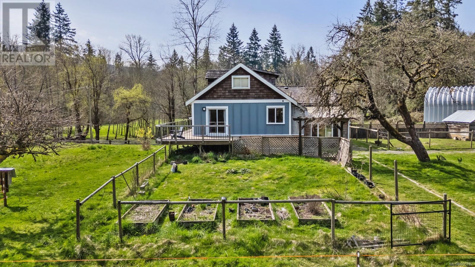 Photo 27 of 2601 Grafton Ave, Coombs BC