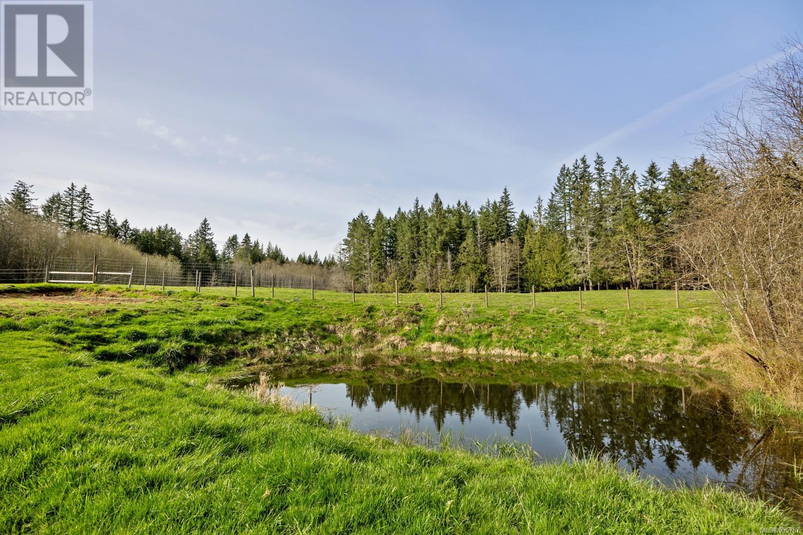 Photo 46 of 2601 Grafton Ave, Coombs BC