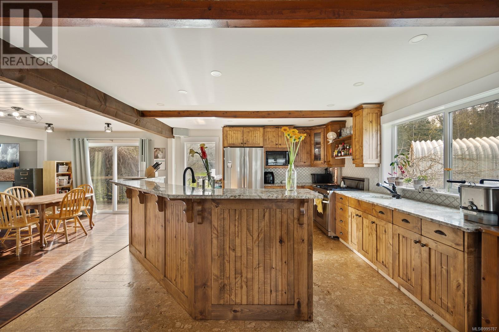 Photo 20 of 2601 Grafton Ave, Coombs BC