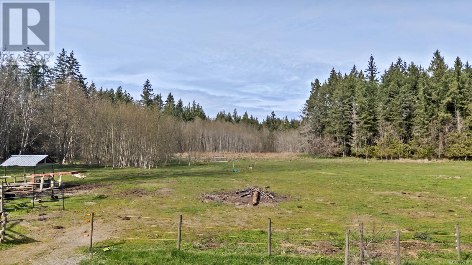 Photo 39 of 2601 Grafton Ave, Coombs BC