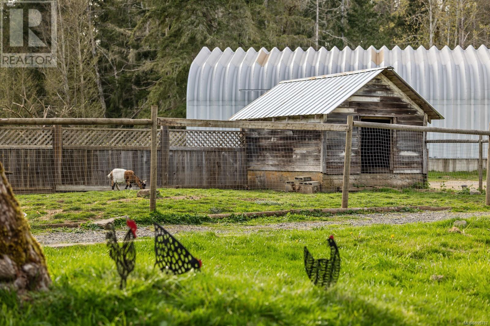 Photo 28 of 2601 Grafton Ave, Coombs BC