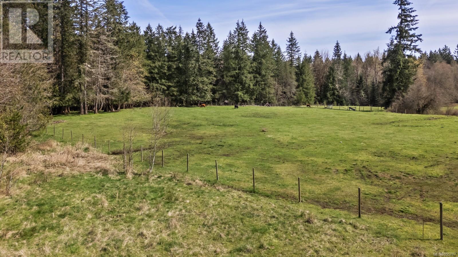 Photo 24 of 2601 Grafton Ave, Coombs BC