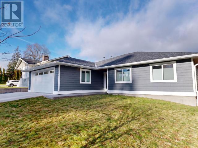 6621 DRAKE STREET, Powell River