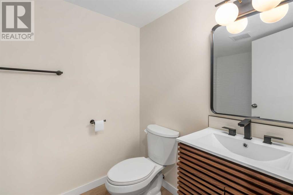 Single Family House Bi-level for Sale in   Avenue NW Bowness Calgary 