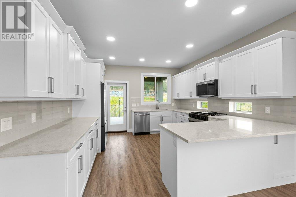  2542 Pinnacle Ridge Drive, West Kelowna