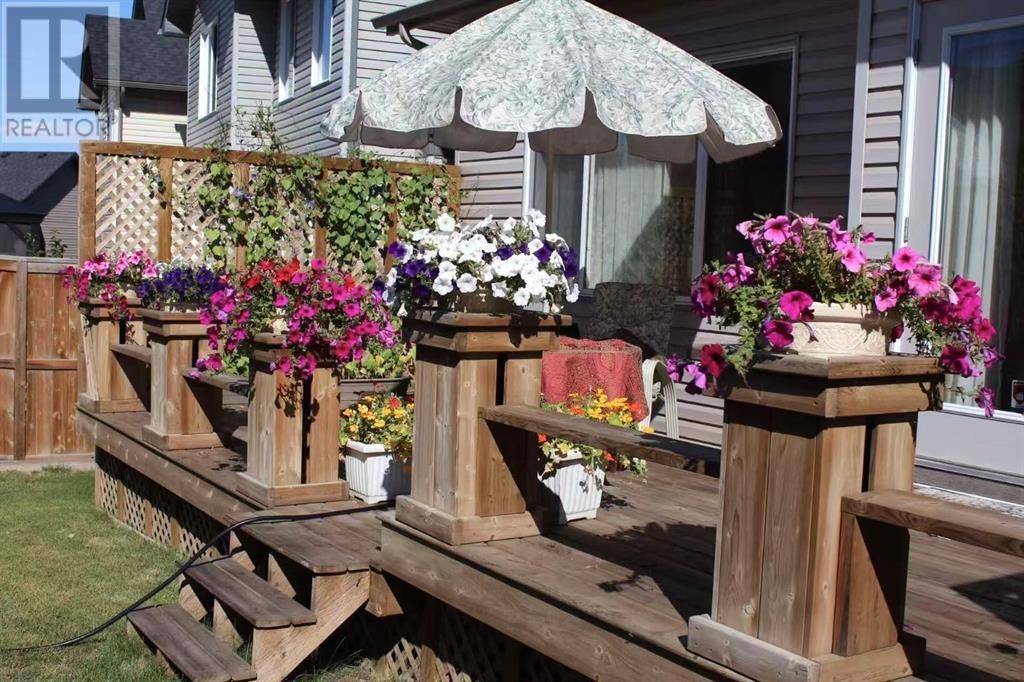 Single Family House for Sale in  Sherwood Mount NW Sherwood Calgary 