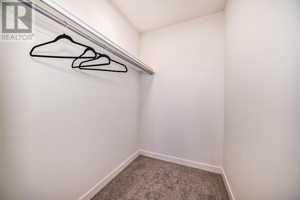Single Family House for Sale in    Street SW Glenbrook Calgary 
