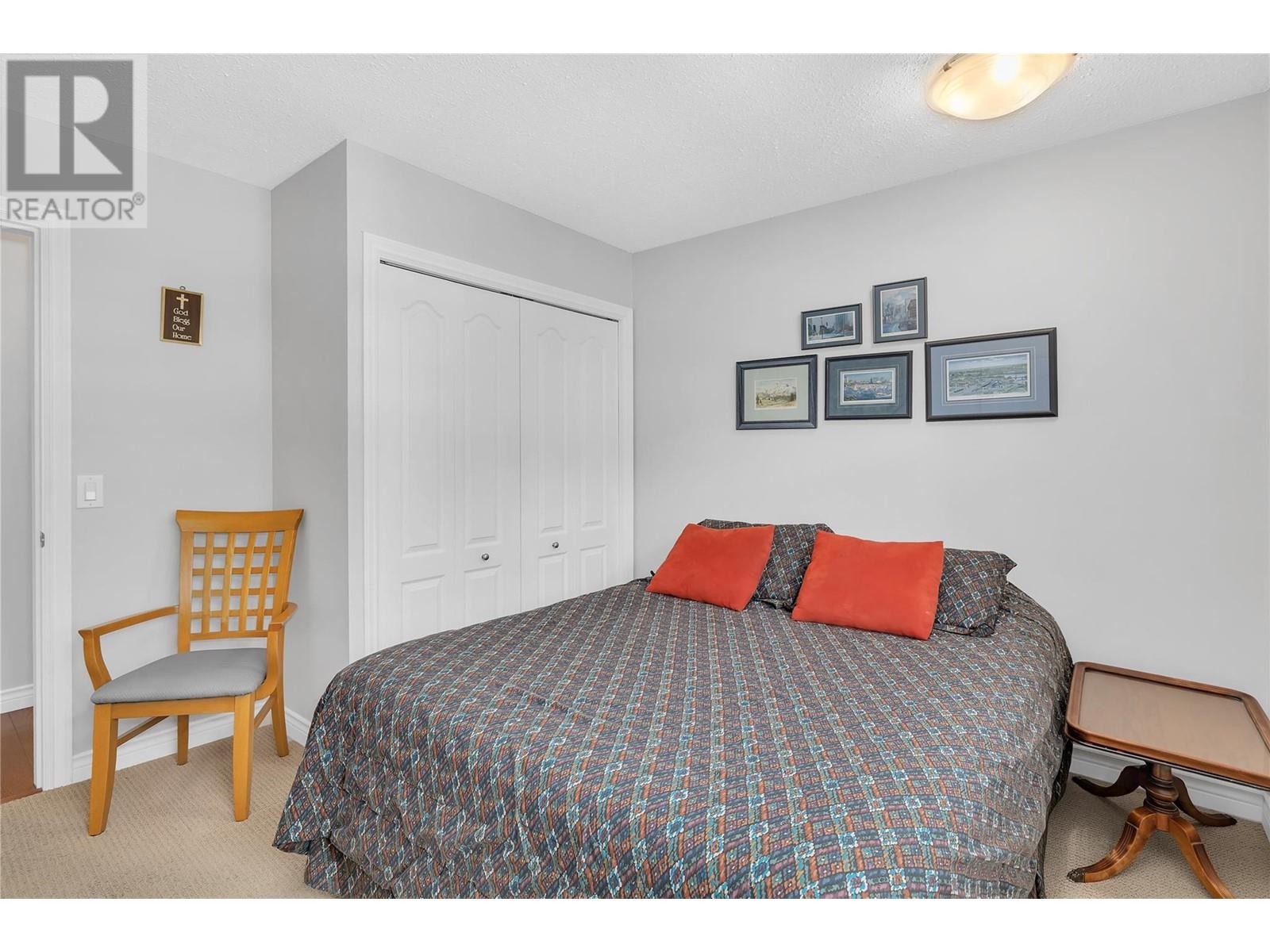 203 4340A Beach Avenue, Peachland
