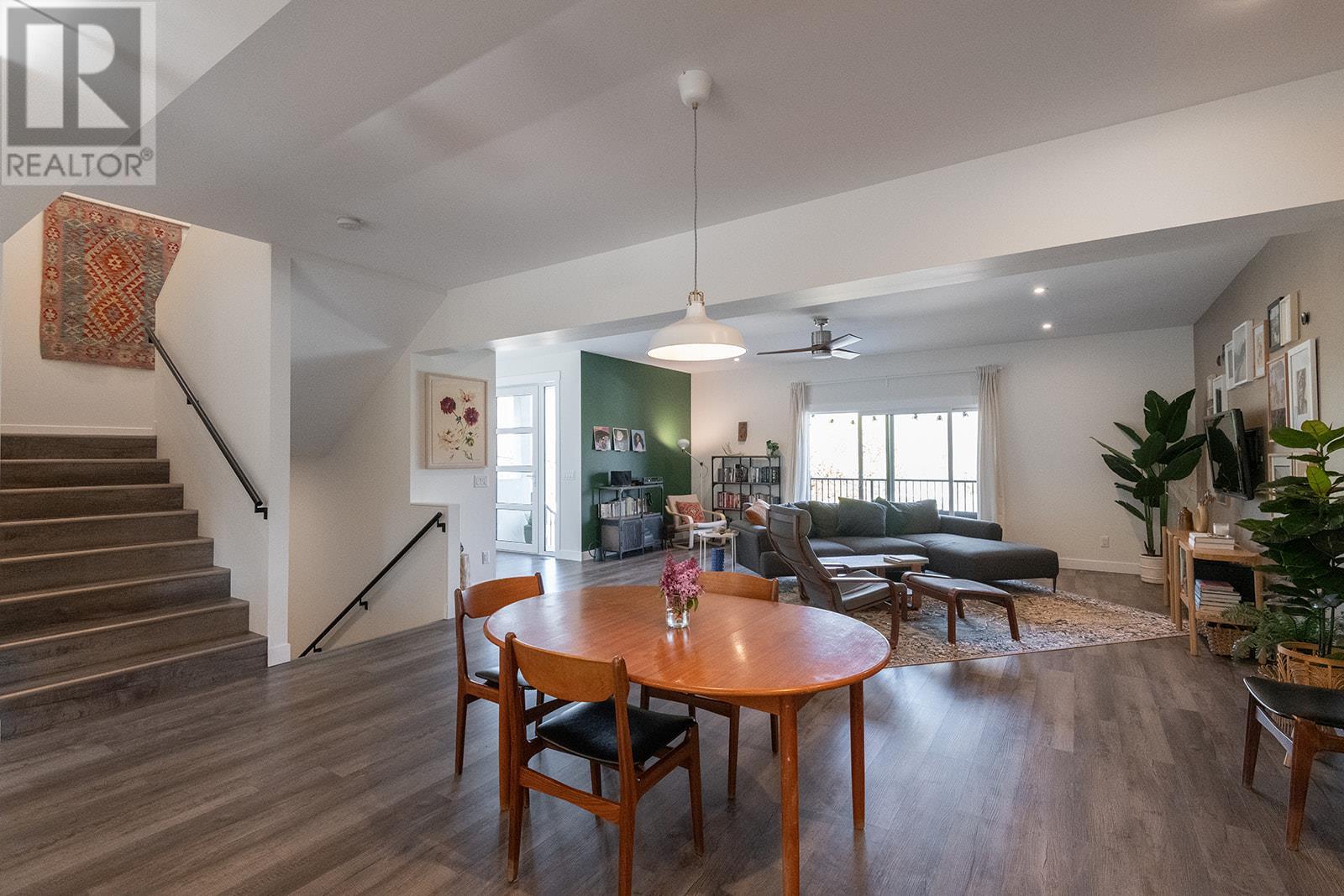 6390 OKANAGAN Street, Oliver