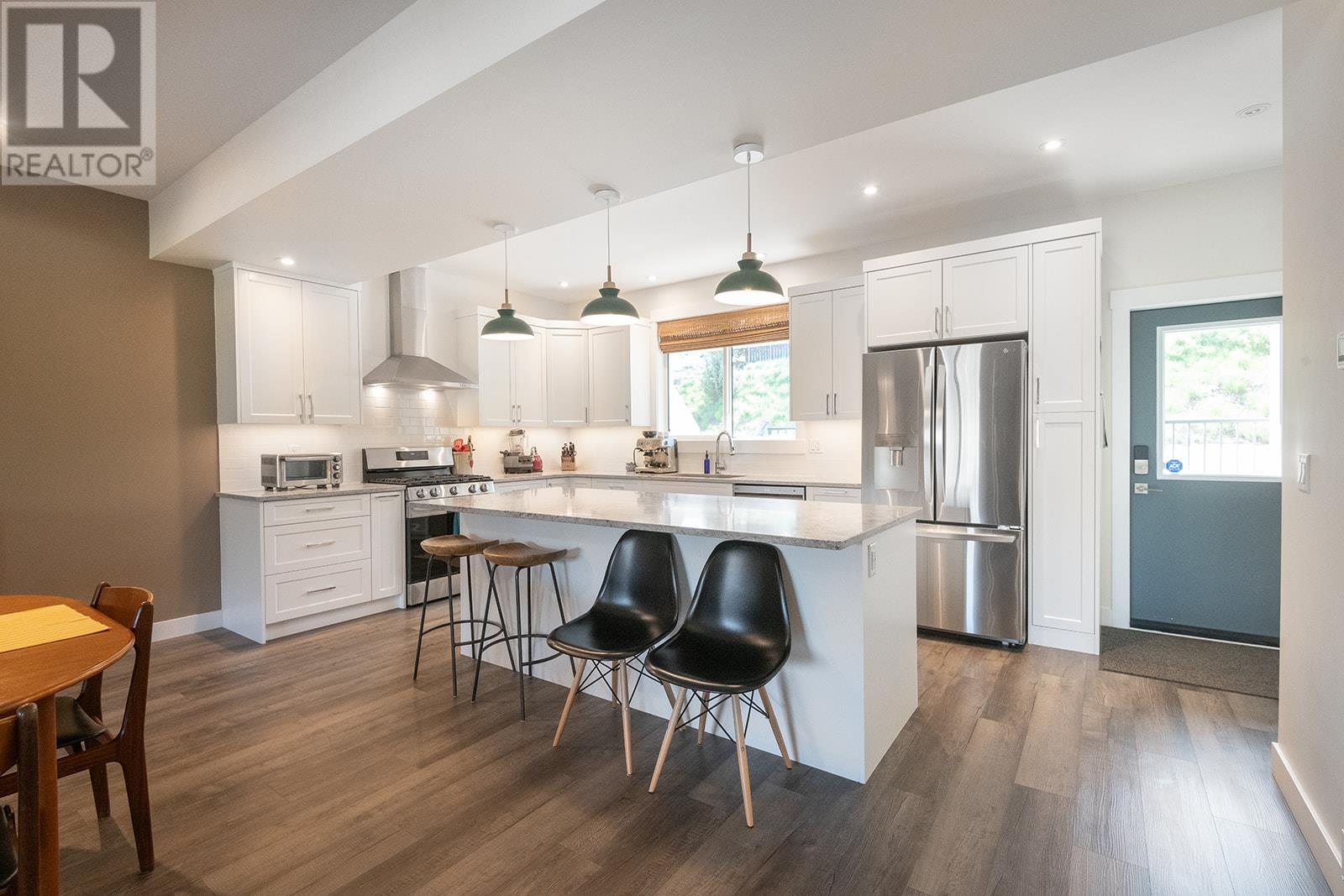 6390 OKANAGAN Street, Oliver