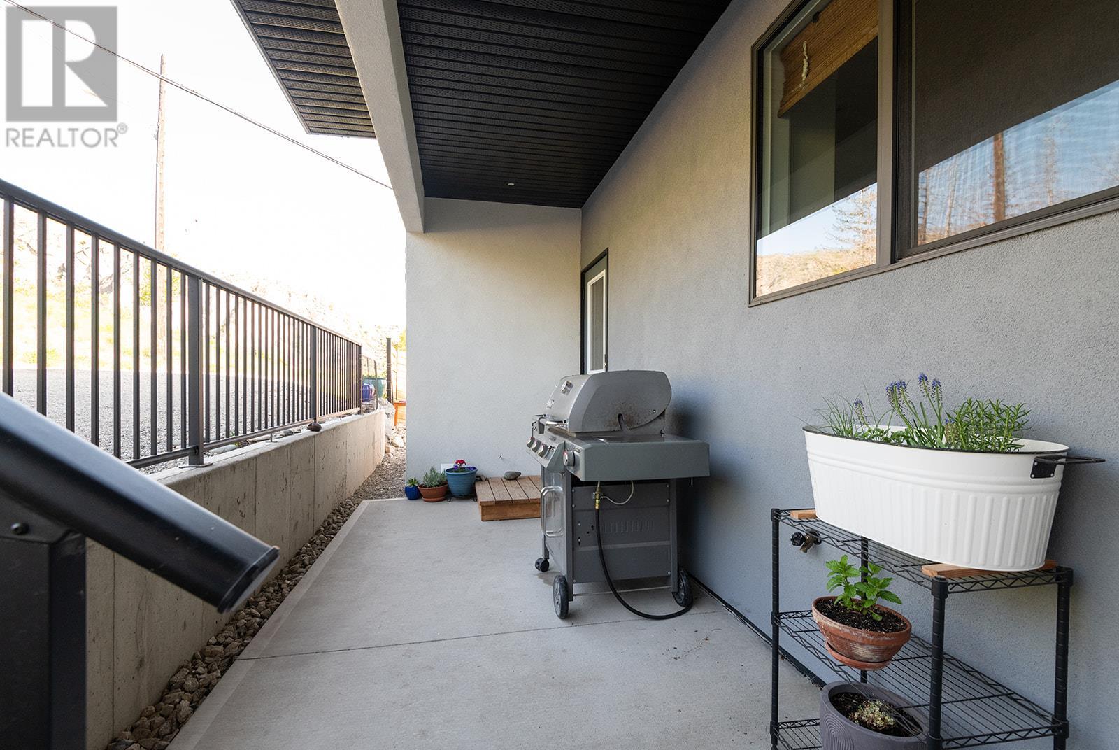 6390 OKANAGAN Street, Oliver