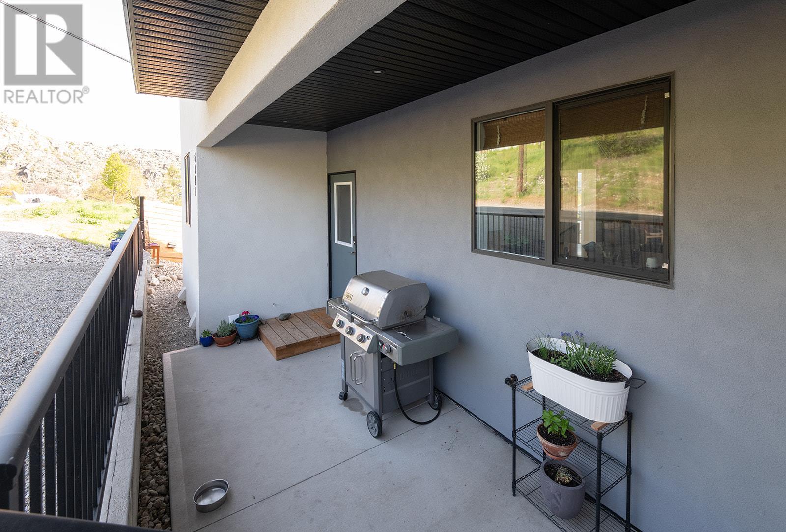 6390 OKANAGAN Street, Oliver