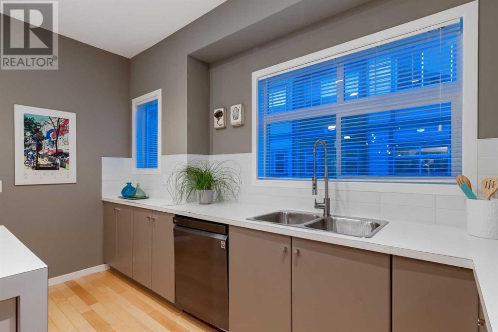 Single Family House for Sale in   Evanscreek Court NW Evanston Calgary 