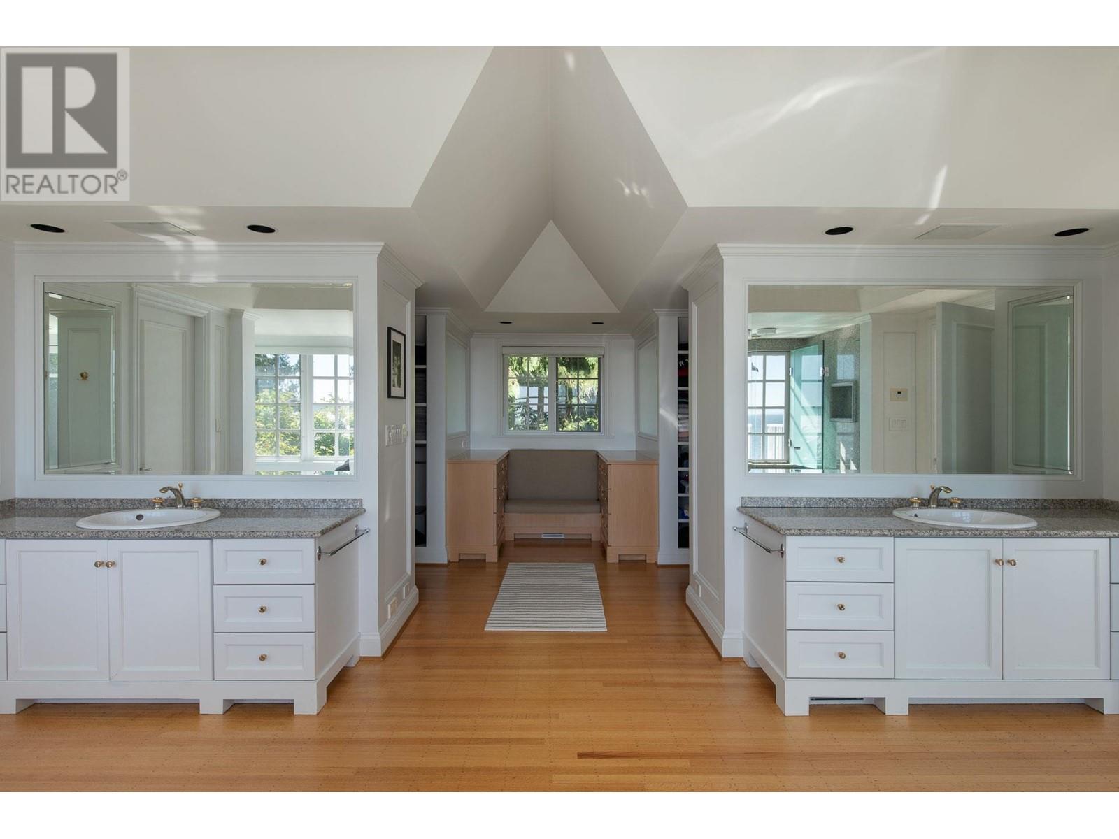 5240 MARINE DRIVE, West Vancouver real estate listing R2965849
