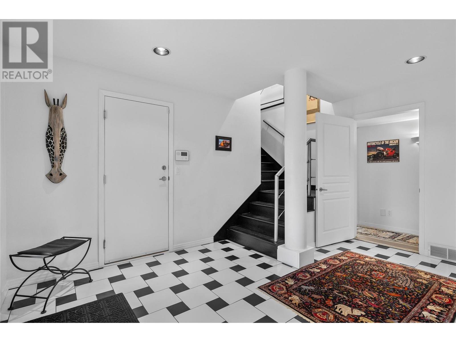  1116 Caledonia Way, West Kelowna