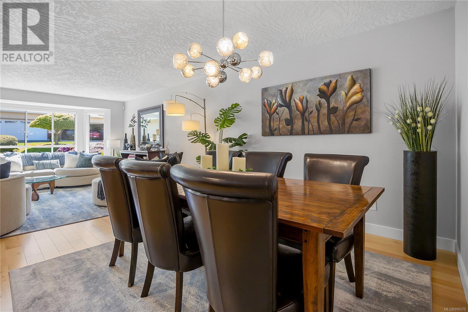 2005 Mulligan Way, Nanaimo