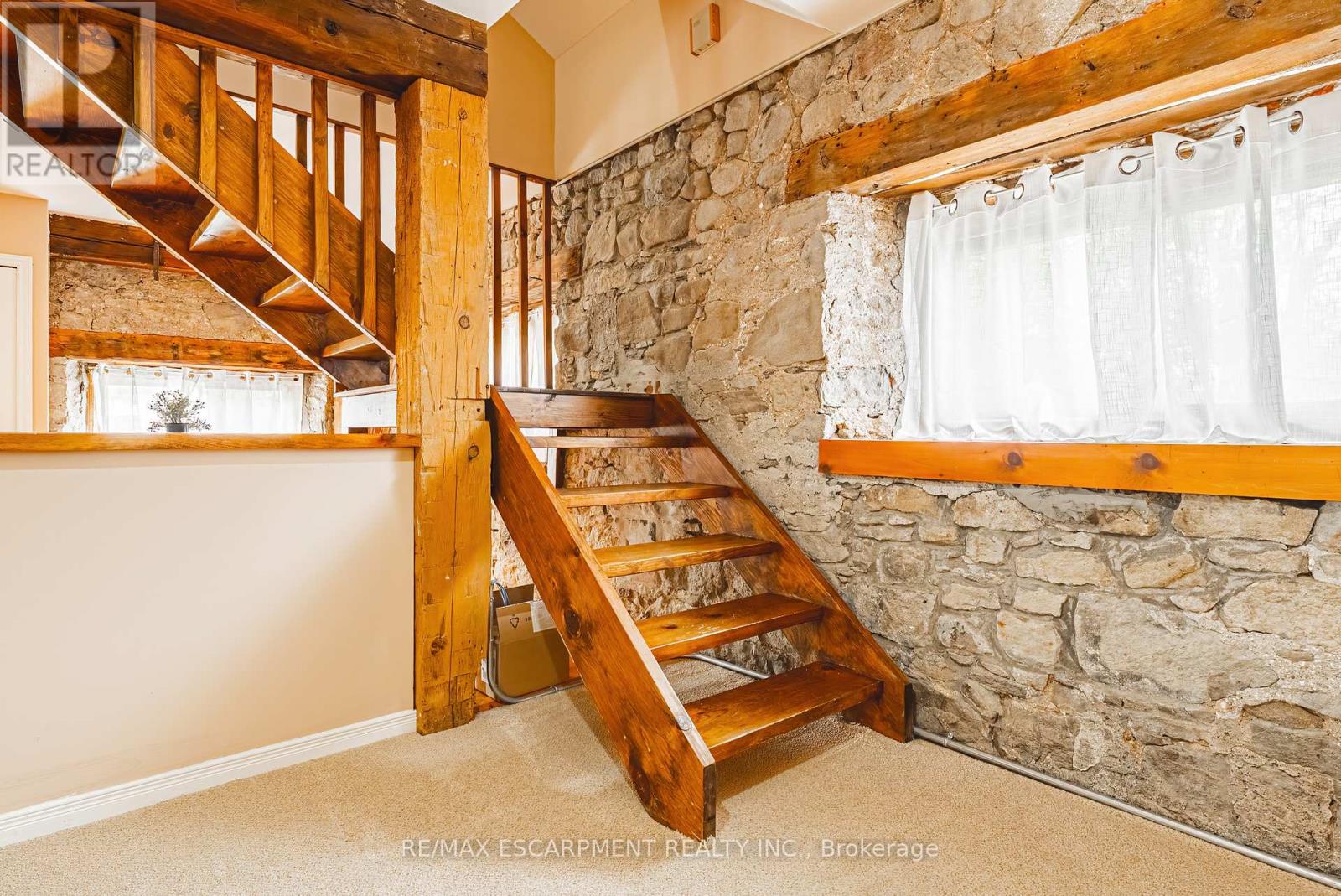 Photo 28 of 110 Freelton Road, Hamilton ON