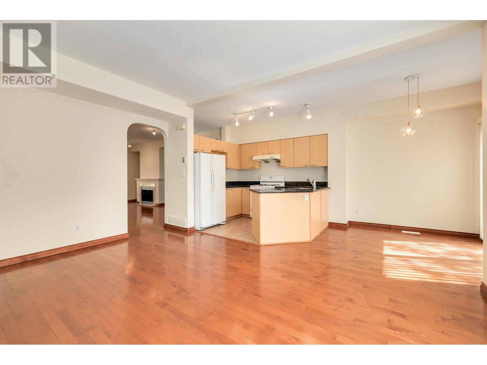 #56-6888 ROBSON Drive, Richmond
