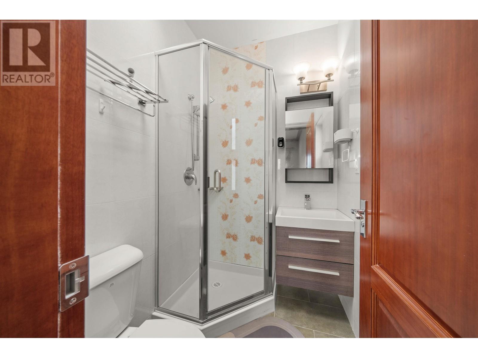 Photo 7 of 8428 Pigott Road, Richmond BC