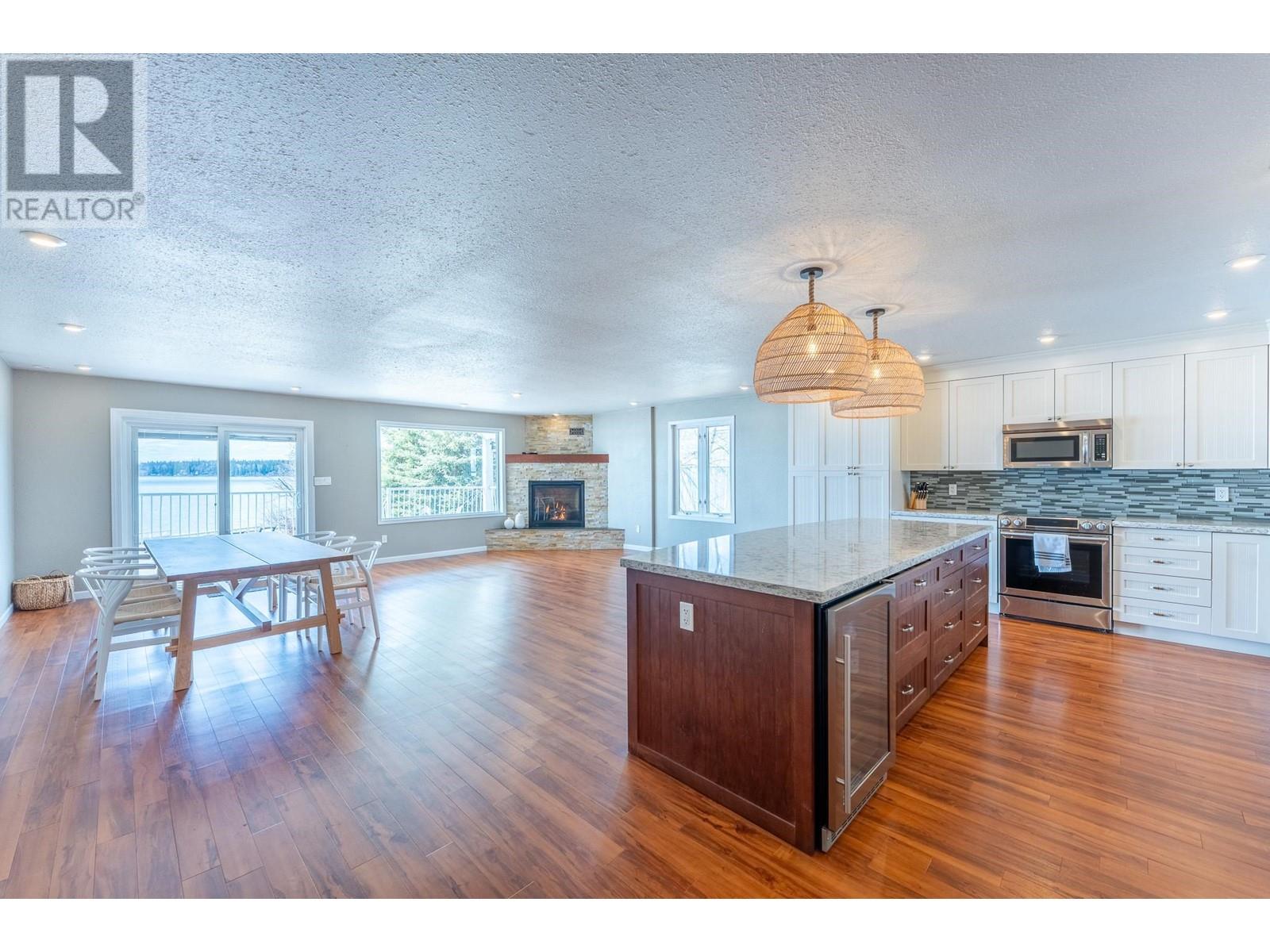 55680 JARDINE LOOP ROAD, Cluculz Lake