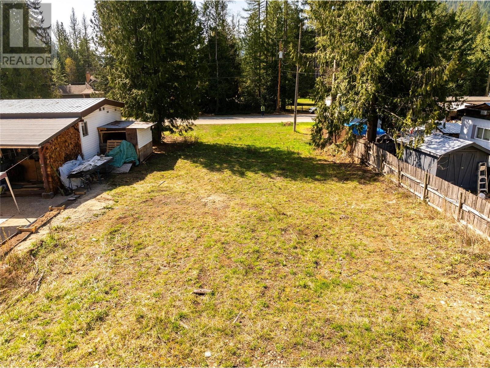 LOT 1 Cady Road, Salmo