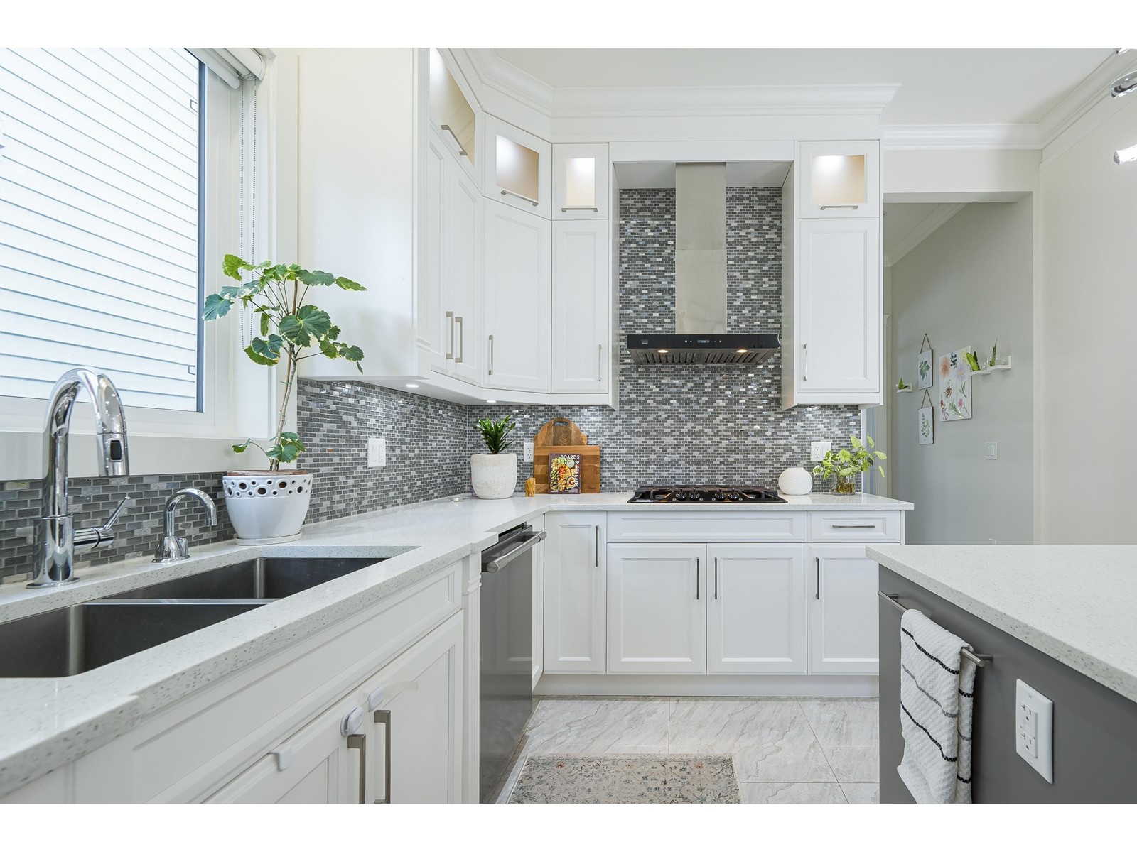 Photo 11 of 5876 139 A Street, Surrey BC
