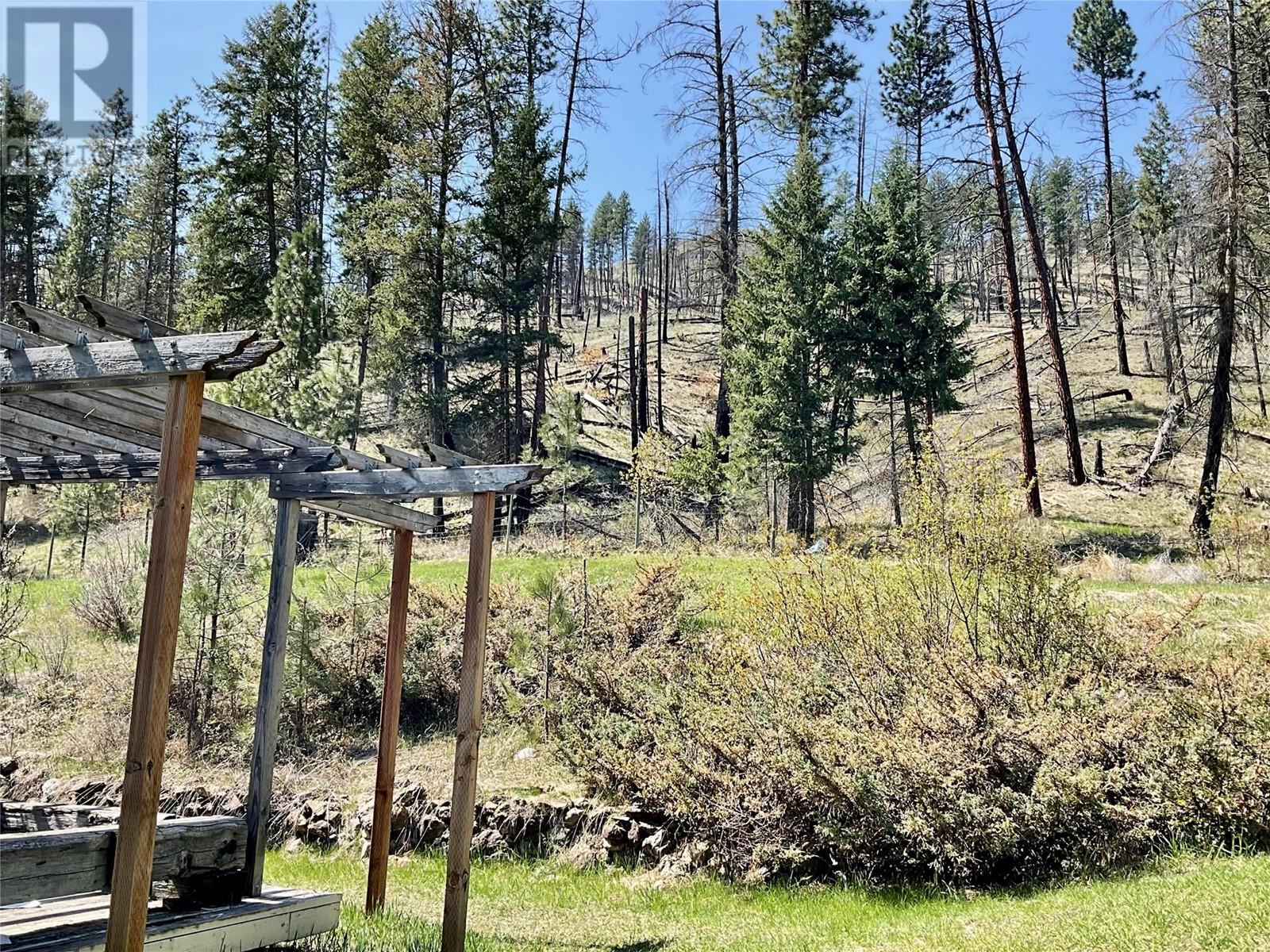 1715 33 Highway, Rock Creek