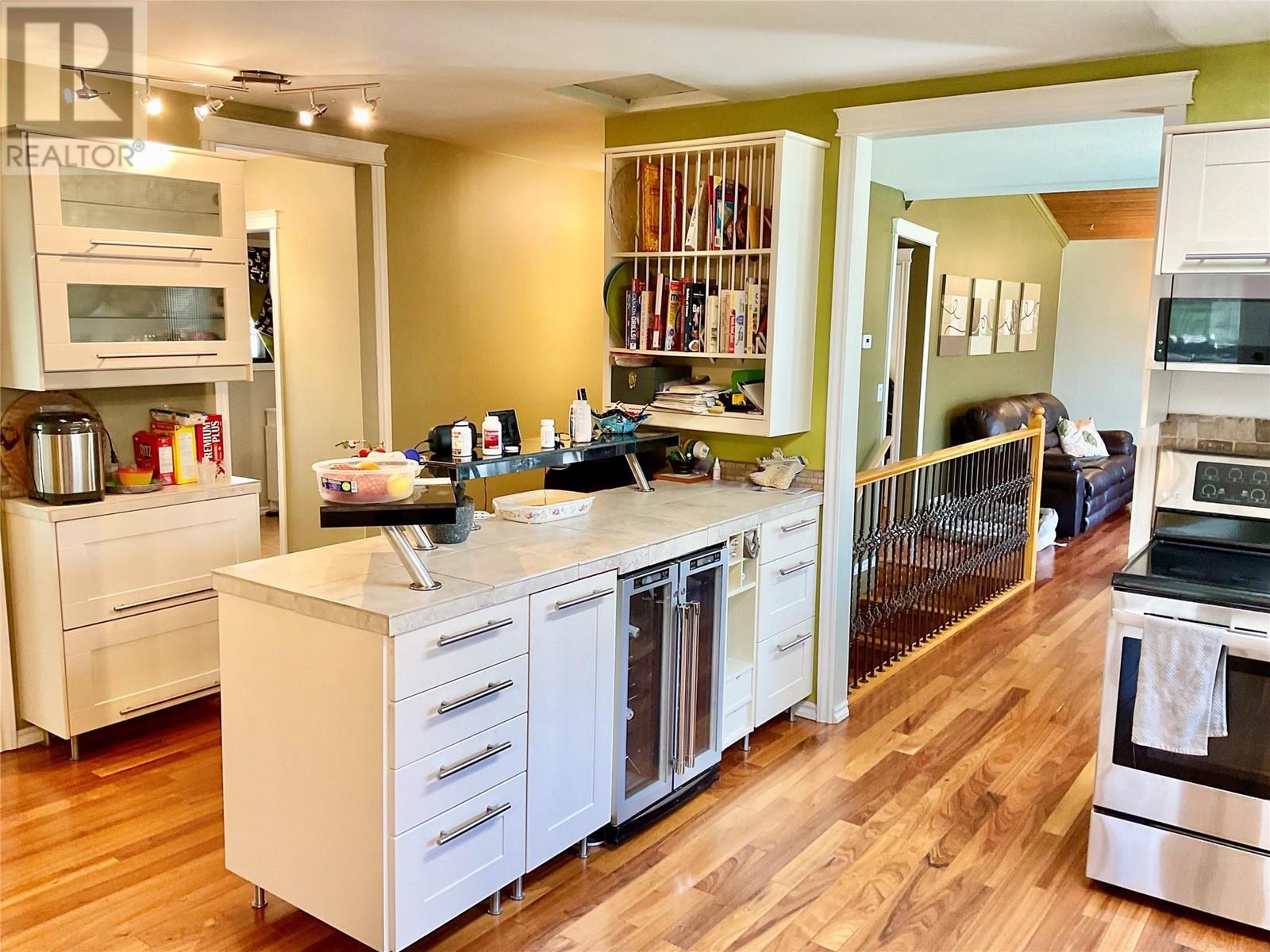 1715 33 Highway, Rock Creek