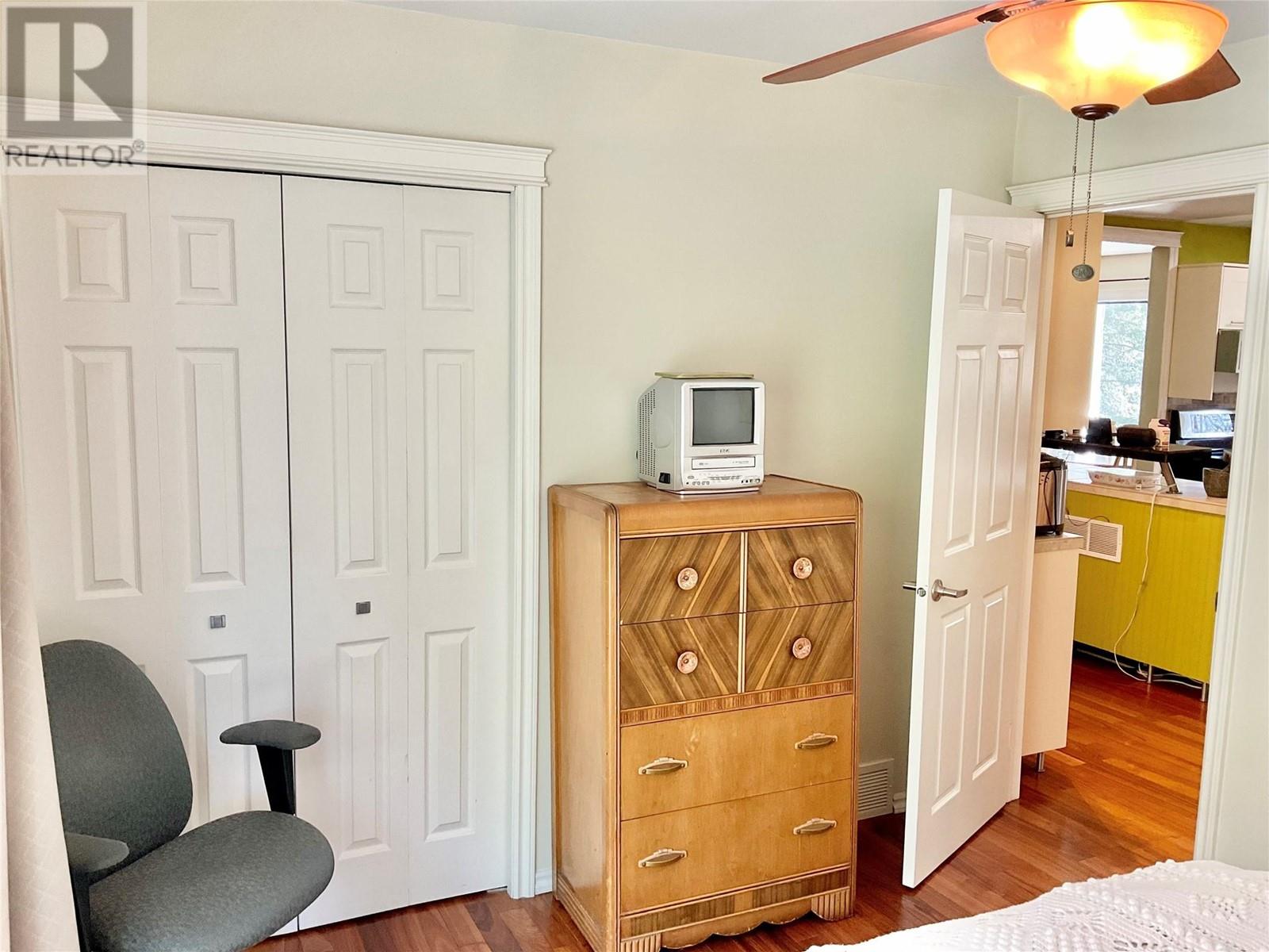 1715 33 Highway, Rock Creek