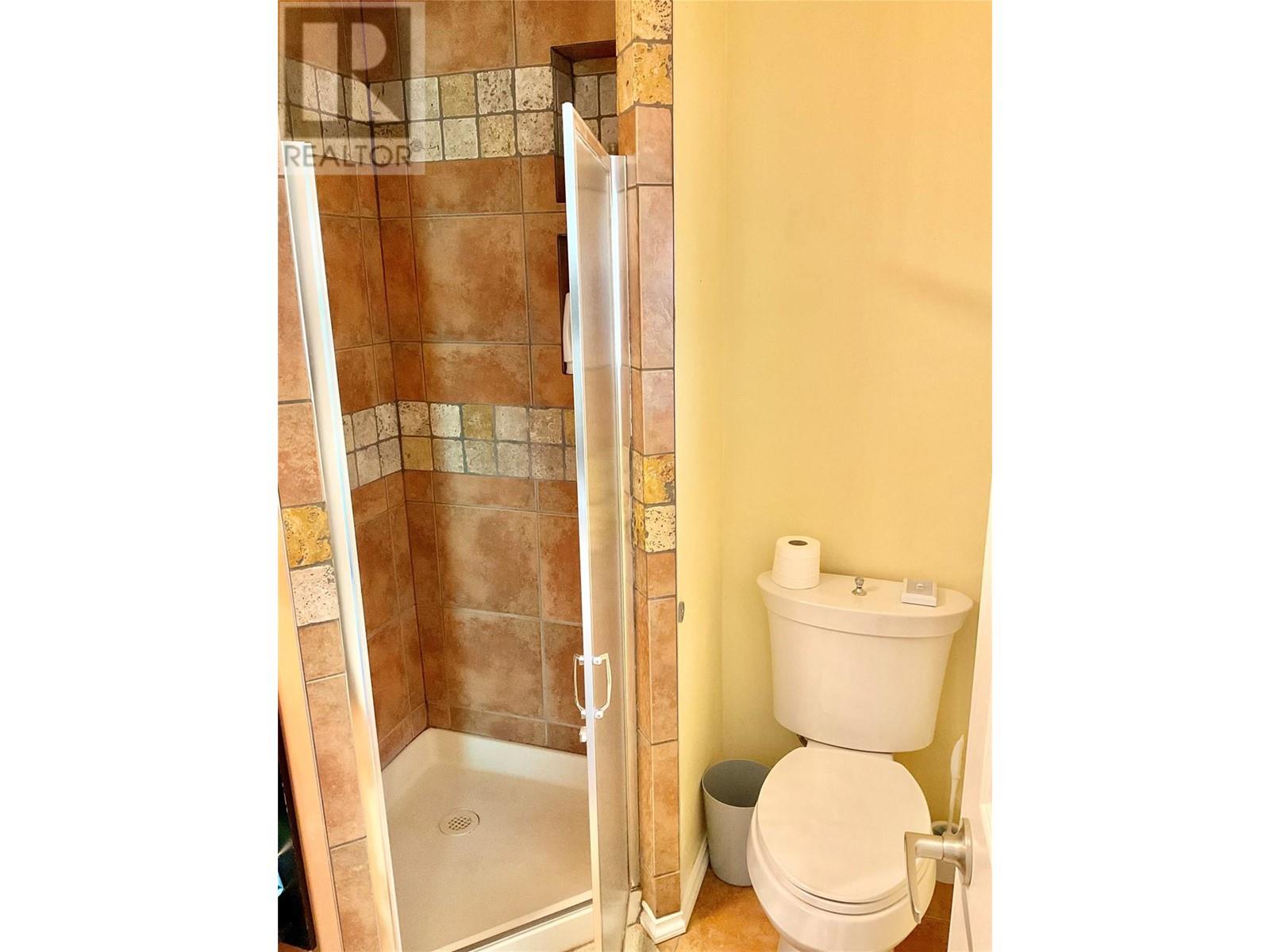 1715 33 Highway - 38