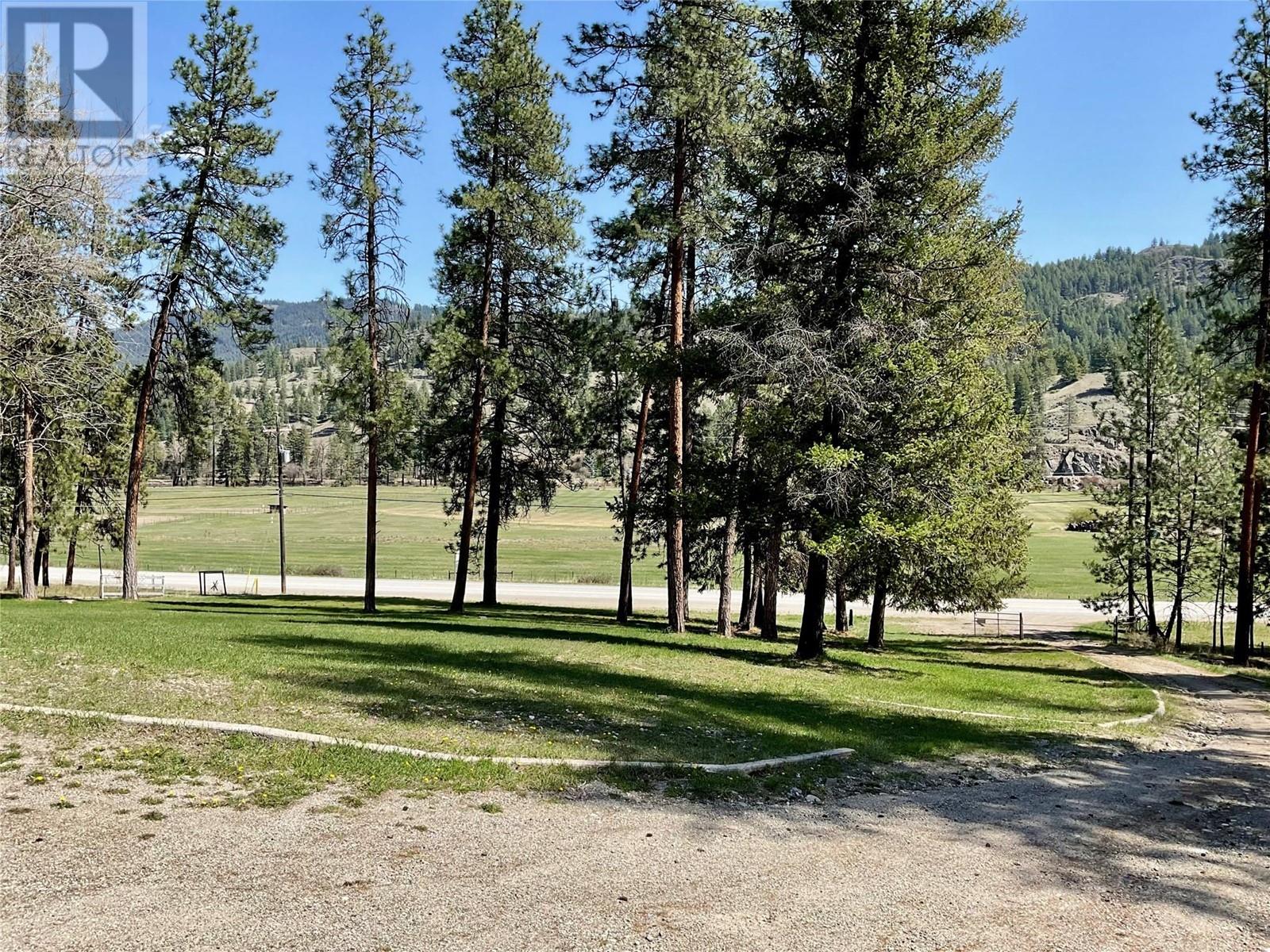 1715 33 Highway, Rock Creek