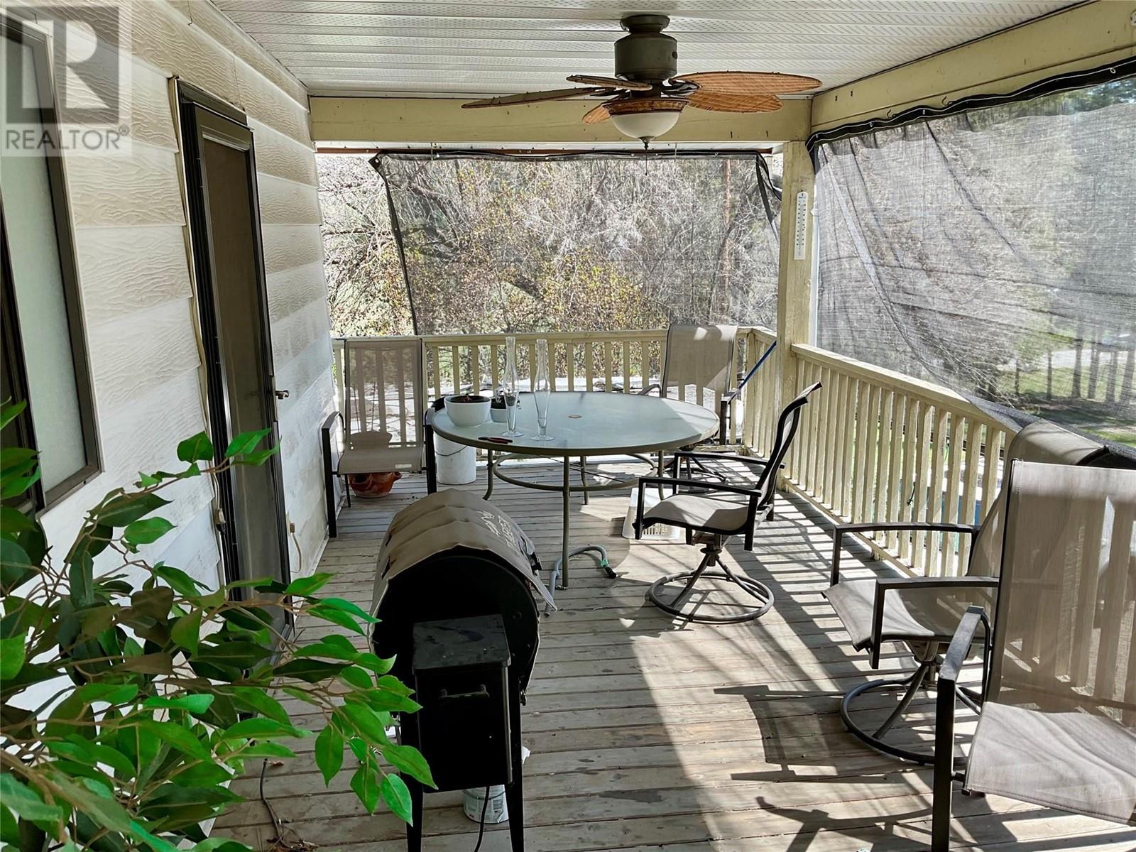 1715 33 Highway, Rock Creek