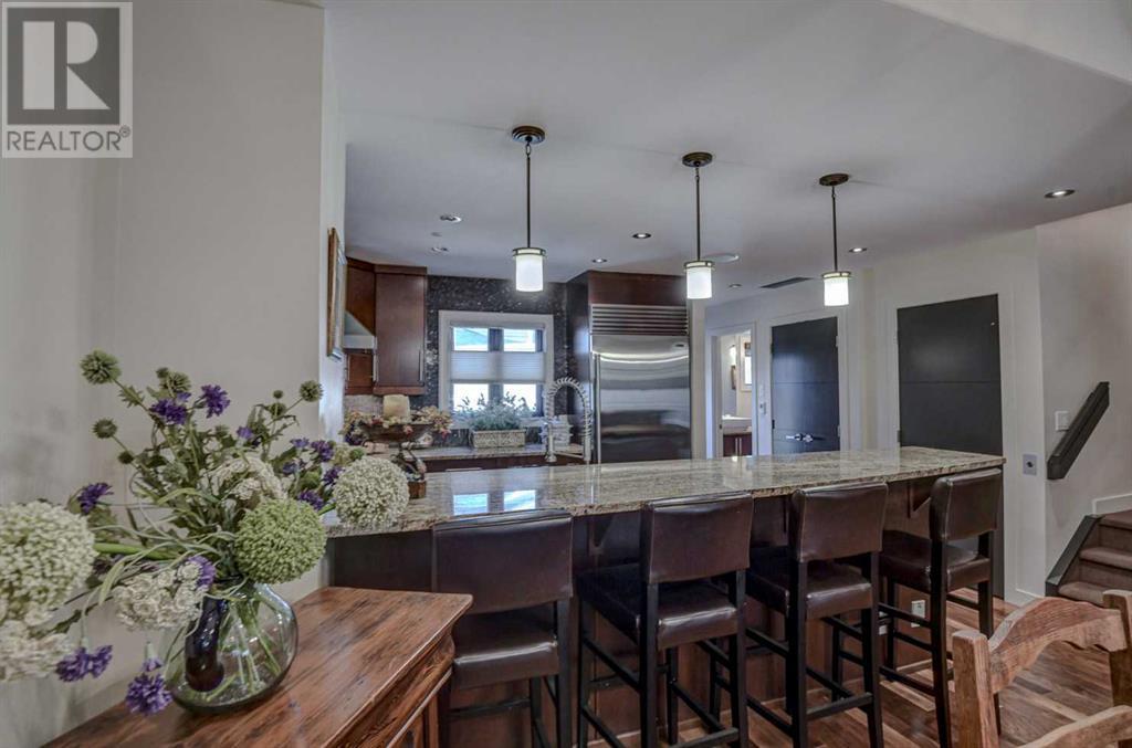 Single Family House for Sale in    Avenue SW Cliff Bungalow Calgary 