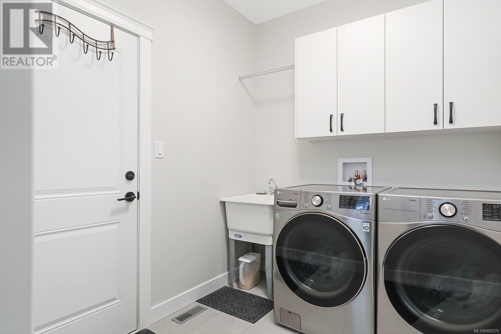 3311 Eagleview Cres, Courtenay